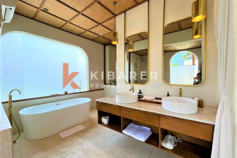 3 bedrooms Villa in Tibubeneng, Badung, Indonesia No. 12024 3