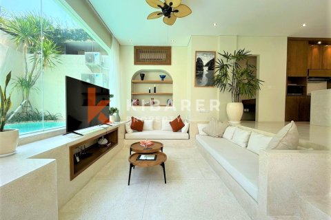 3 bedrooms Villa in Tibubeneng, Badung, Indonesia No. 12024 24