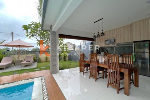 3 bedrooms Villa in Ungasan, Badung, Indonesia No. 12022 2
