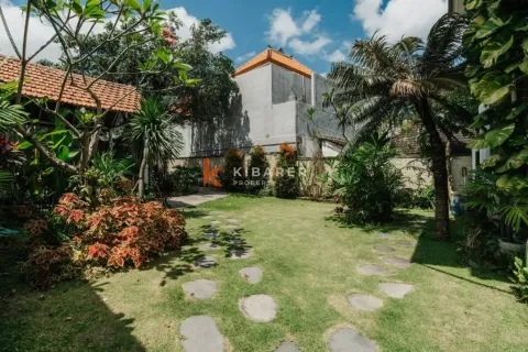 4 bedrooms Villa in Badung, Indonesia No. 12023 8