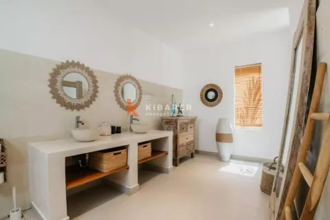 4 bedrooms Villa in Badung, Indonesia No. 12023 18