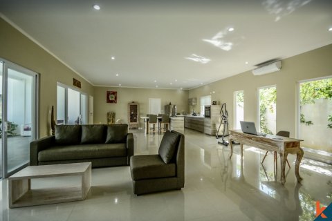 3 bedrooms Villa in South Kuta, Badung, Indonesia No. 10917 3