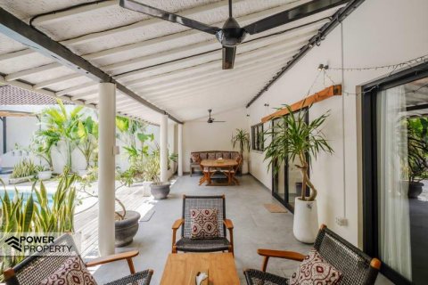 3 bedrooms Villa in Kerobokan, Badung,  No. 9305 15