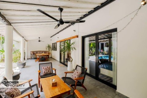 3 bedrooms Villa in Kerobokan, Badung,  No. 9305 4