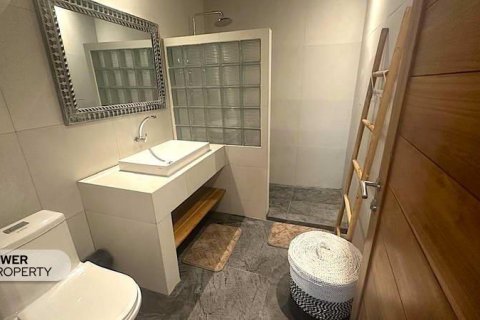 3 bedrooms Villa in Kerobokan, Badung,  No. 9305 11