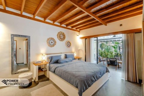 3 bedrooms Villa in Kerobokan, Badung,  No. 9305 18