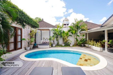 3 bedrooms Villa in Kerobokan, Badung,  No. 9305 20