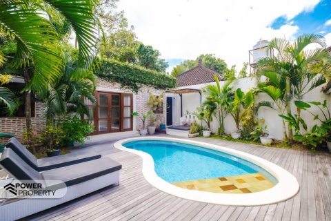 3 bedrooms Villa in Kerobokan, Badung,  No. 9305 9