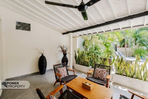 3 bedrooms Villa in Kerobokan, Badung,  No. 9305 6