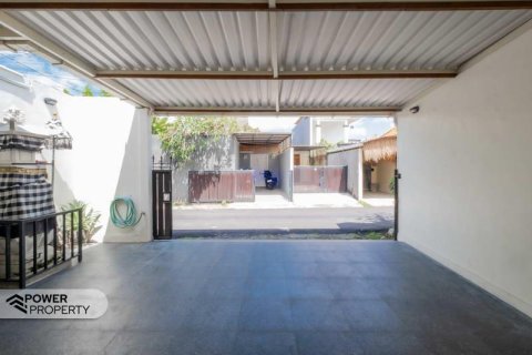 3 bedrooms Villa in Kerobokan, Badung,  No. 9305 21