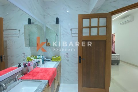 Вилла с 4 спальнями в Jimbaran, Бадунг, Индонезия № 13077 23