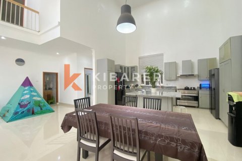 Вилла с 4 спальнями в Jimbaran, Бадунг, Индонезия № 13077 17
