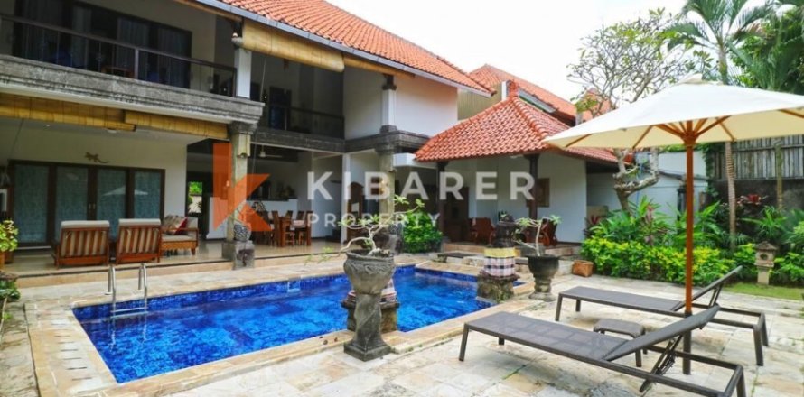 3 bedrooms Villa in Kerobokan, Badung, Indonesia No. 13080