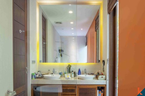 3 bedrooms Villa in Pecatu, Badung, Indonesia No. 11302 4