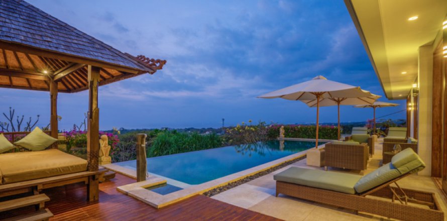3 bedrooms Villa in Pecatu, Badung, Indonesia No. 11302
