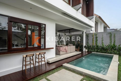3 bedrooms Villa in Ungasan, Badung, Indonesia No. 12260