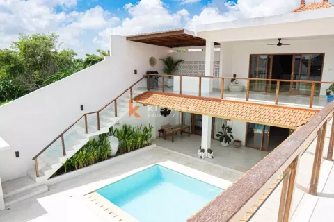 4 bedrooms Villa in Kerobokan, Badung, Indonesia No. 12257