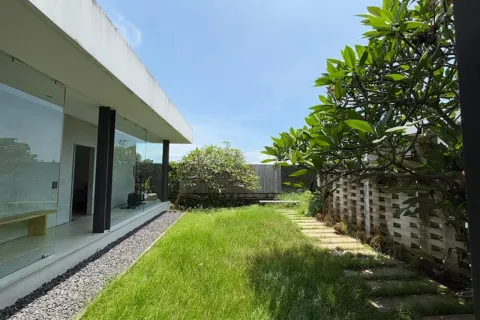 Вилла с 4 спальнями в Gianyar, Гианьяр, Индонезия № 11021 16