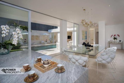 4 bedrooms Villa in Seminyak, Badung,  No. 9128 12