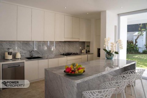 4 bedrooms Villa in Seminyak, Badung,  No. 9128 10