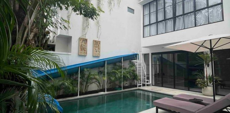 3 bedrooms Villa in Tampaksiring, Gianyar, No. 9125