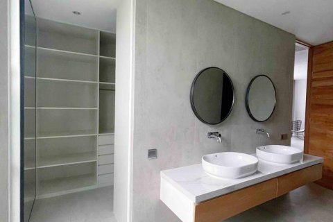 3 bedrooms Villa in Tampaksiring, Gianyar, No. 9125 13