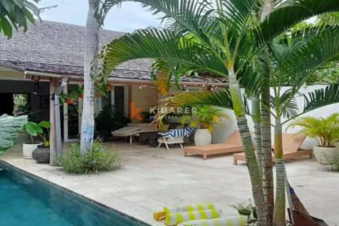 4 bedrooms Villa in Tibubeneng, Badung, Indonesia No. 12276