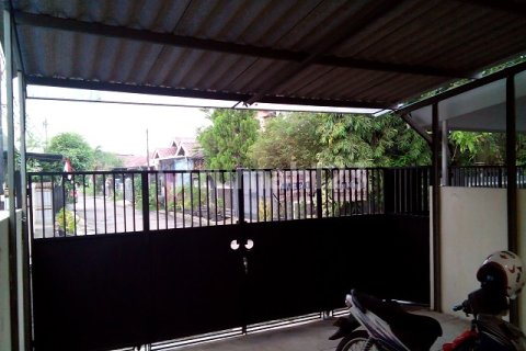 3 bedrooms House in Cipondoh, Tangerang City, Indonesia No. 13421 4