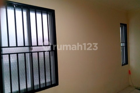 3 bedrooms House in Cipondoh, Tangerang City, Indonesia No. 13421 14
