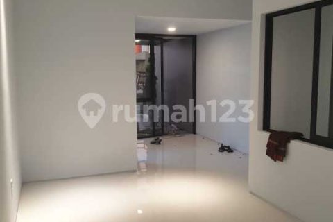 3 bedrooms House in Karang Tengah, Tangerang City, Indonesia No. 13423 6