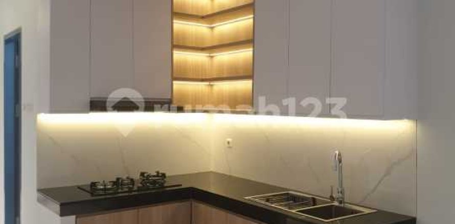 3 bedrooms House in Karang Tengah, Tangerang City, Indonesia No. 13423