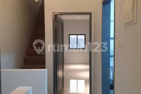3 bedrooms House in Karang Tengah, Tangerang City, Indonesia No. 13423 13