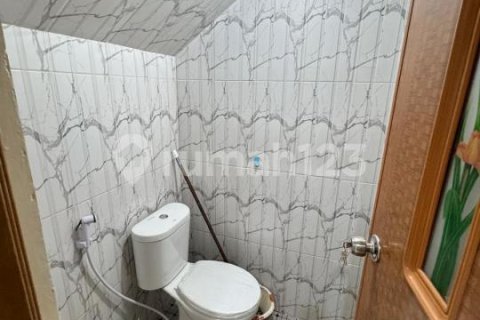 3 bedrooms House in Cipondoh, Tangerang City, Indonesia No. 13420 2