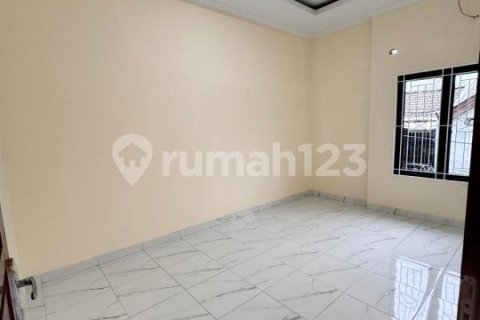 3 bedrooms House in Cipondoh, Tangerang City, Indonesia No. 13420 7
