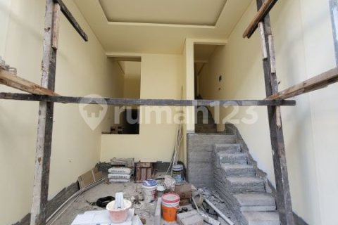 4 bedrooms House in Kebon Jeruk, Jakarta, Indonesia No. 13422 7