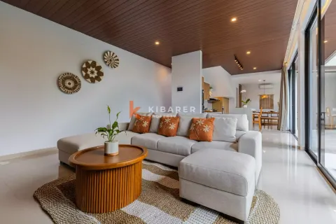 4 bedrooms Villa in Tumbak Bayuh, Mengwi, Badung, Indonesia No. 13272 3