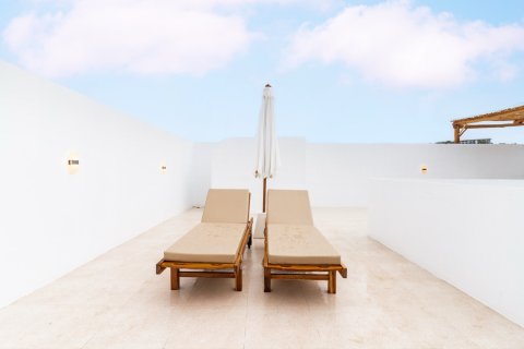 110m2 Villa in South Kuta, Badung, Indonesia No. 9737 14