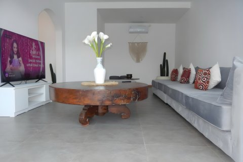 228m2 Villa in Kerobokan, Badung, Indonesia No. 9696 19
