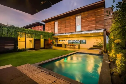 2 bedrooms Villa in Kediri, Indonesia No. 12746