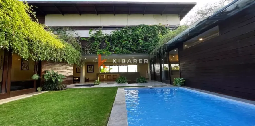 3 bedrooms Villa in Kediri, Indonesia No. 12745
