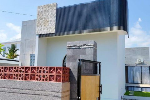 Вилла с 3 спальнями в Lovina, Антуран, Булеленг,  № 8951 17