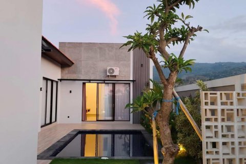 Вилла с 3 спальнями в Lovina, Антуран, Булеленг,  № 8951 22