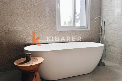 2 bedrooms Villa in South Kuta, Badung, Indonesia No. 12970 12