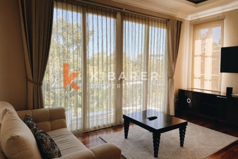 2 bedrooms Villa in South Kuta, Badung, Indonesia No. 12970 3