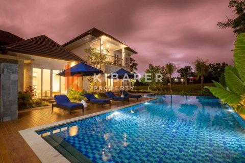 5 bedrooms Villa in South Kuta, Badung, Indonesia No. 12966