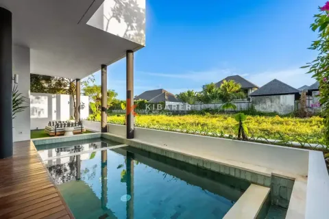 3 bedrooms Villa in Tibubeneng, Badung, Indonesia No. 12711