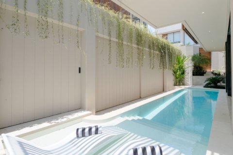 2 bedrooms Villa in Canggu, Badung, Indonesia No. 13743 3