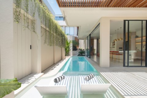 2 bedrooms Villa in Canggu, Badung, Indonesia No. 13743 2