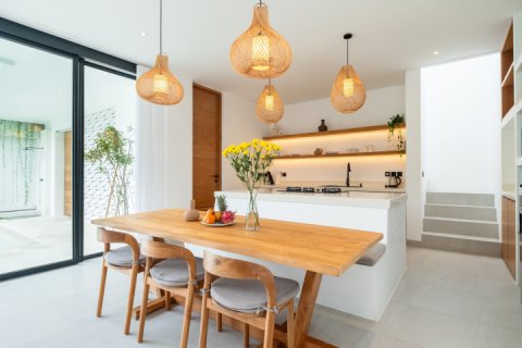 2 bedrooms Villa in Canggu, Badung, Indonesia No. 13741 8