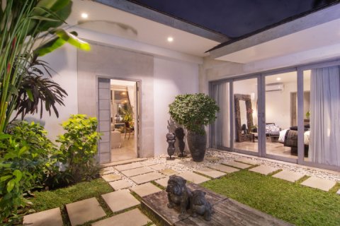 3 bedrooms Villa in Canggu, Badung, Indonesia No. 13746 24